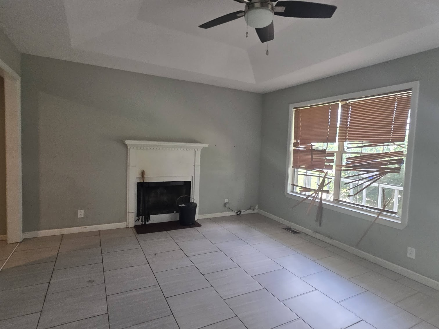 3404 Oak Lawn Dr