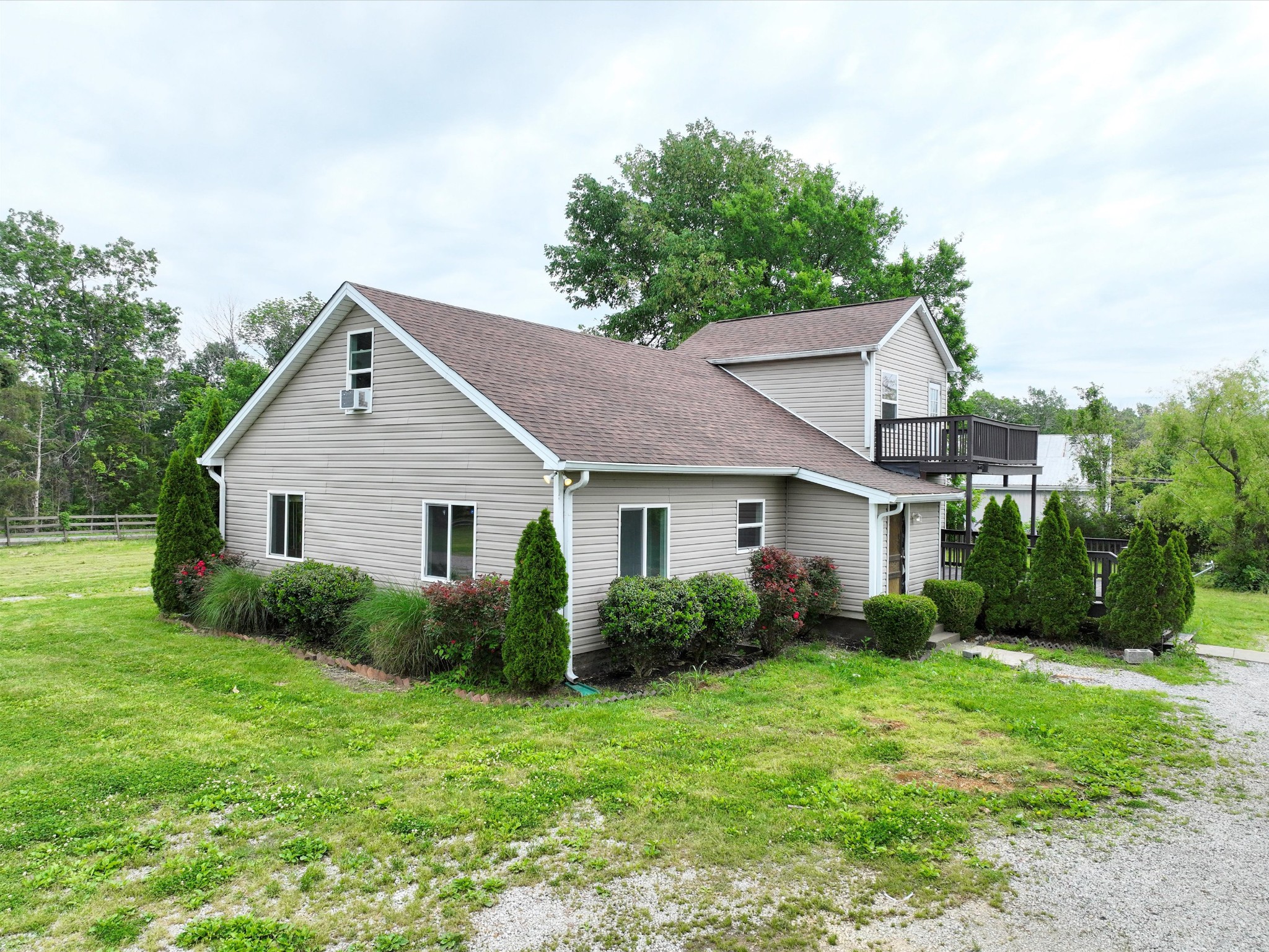 8913 Couchville Pike