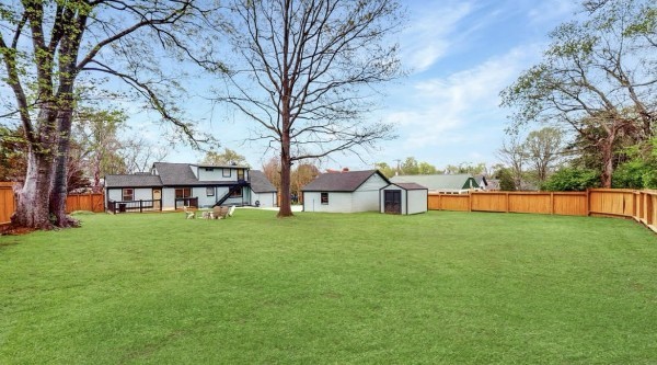 1308 Riverwood Dr