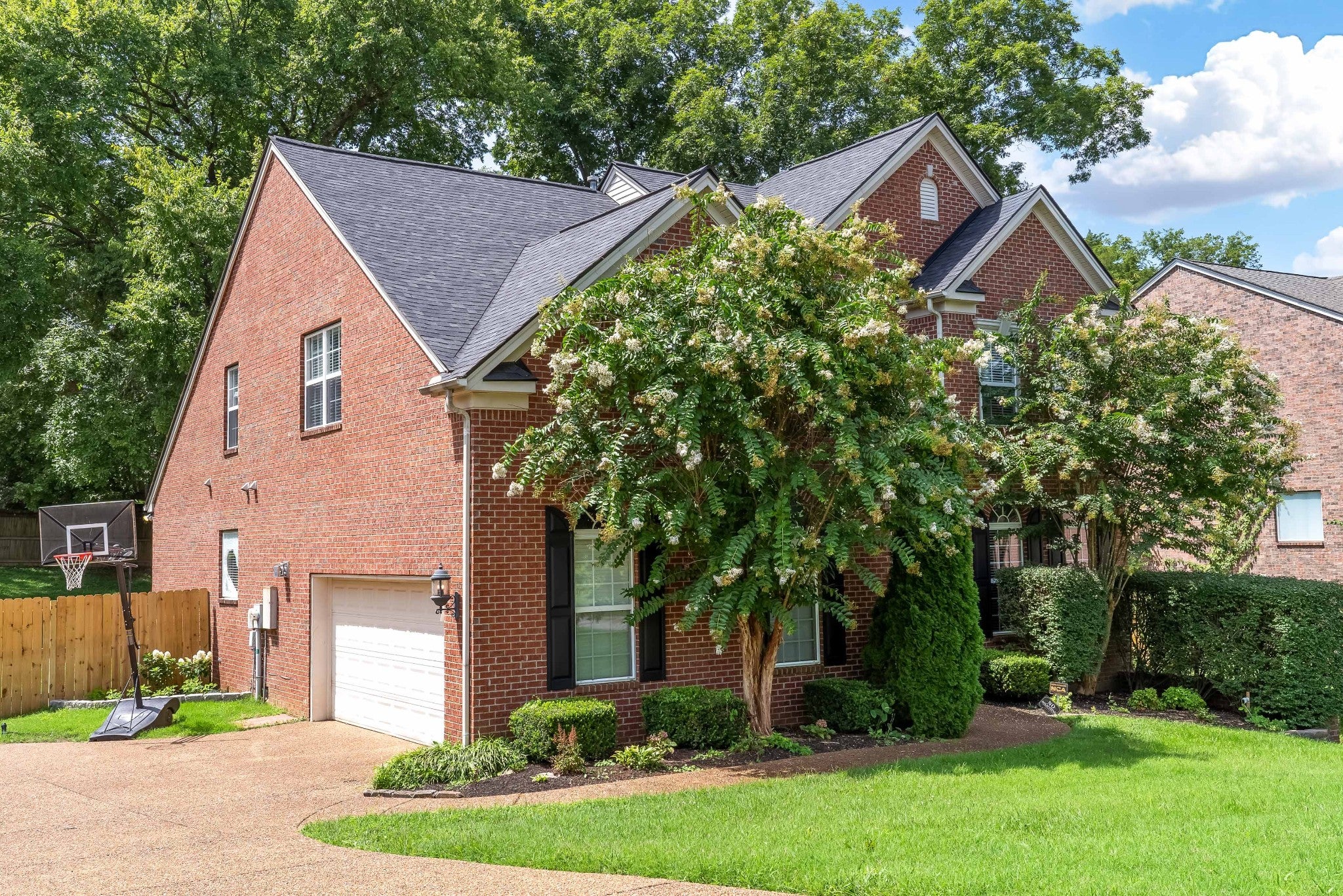 109 Windham Dr