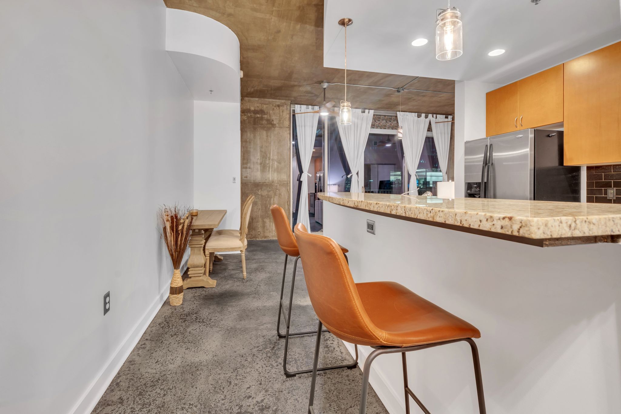 301 Demonbreun St 1418