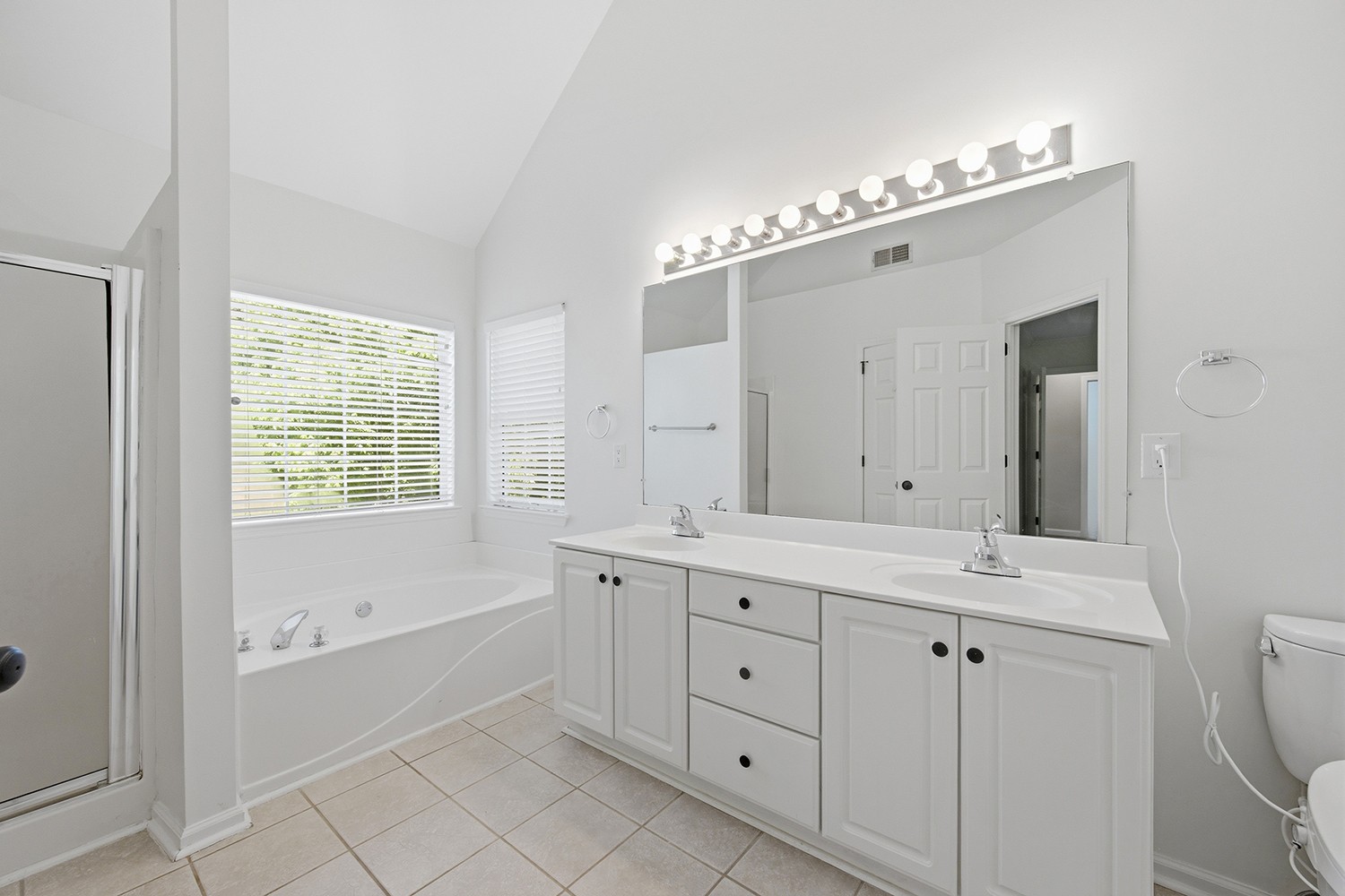 447 Essex Park Cir, Franklin TN 37069 3-bed home, photo 16 of 30