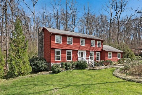 933 Dunsinane Road Signal Mountain TN 37377