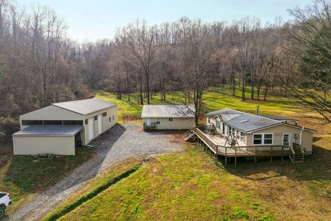 938 Riley Creek Rd Whitleyville TN 38588