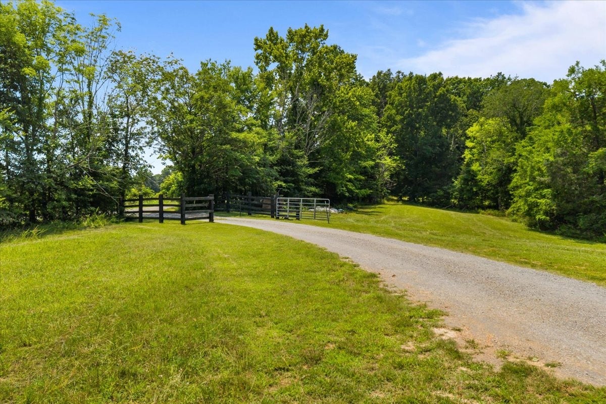4251 Spring Valley Rd