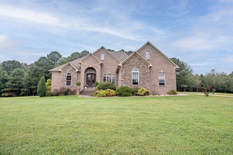 786 Hillview Dr Lawrenceburg TN 38464