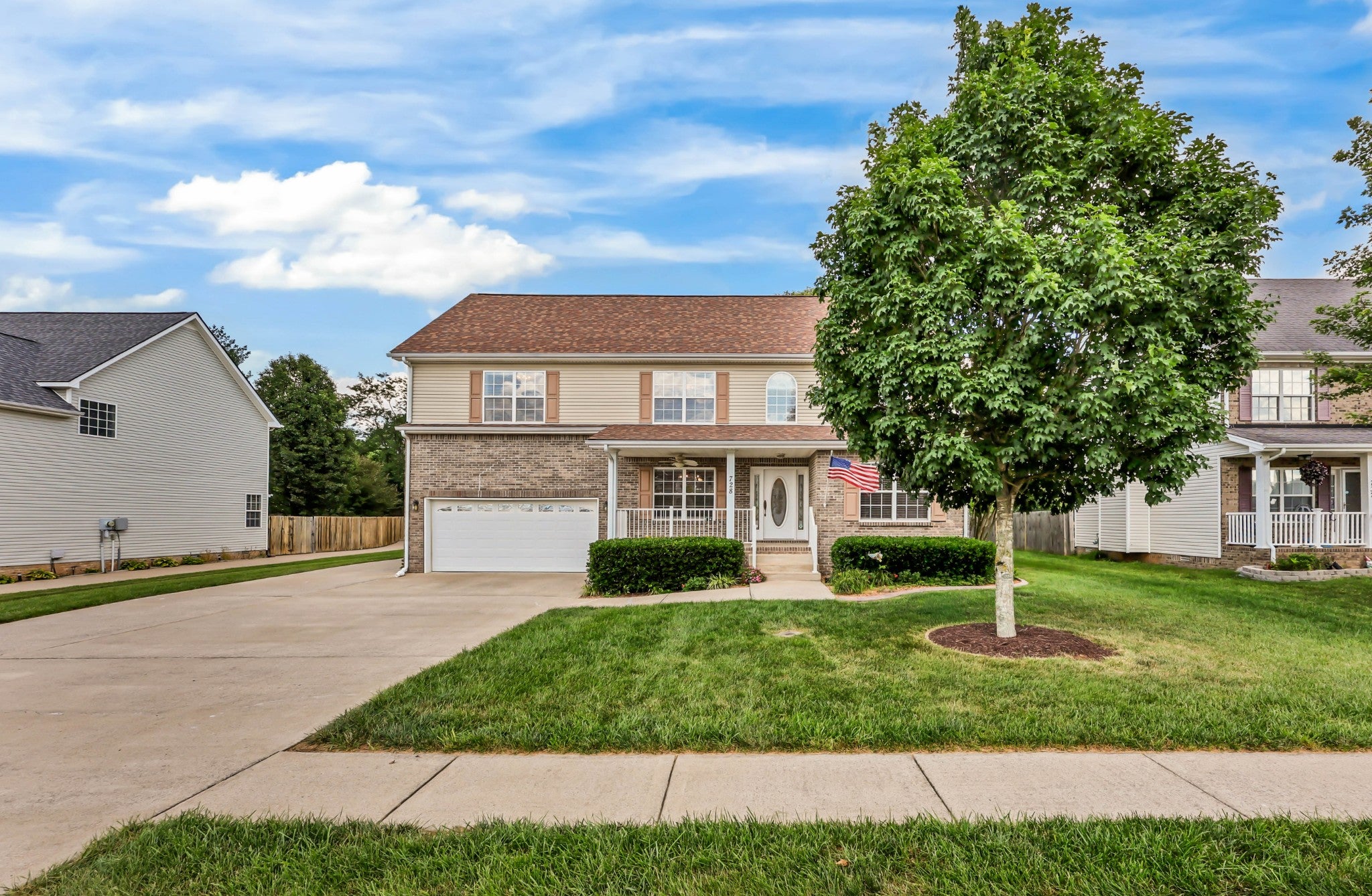 728 Winding Bluff Way