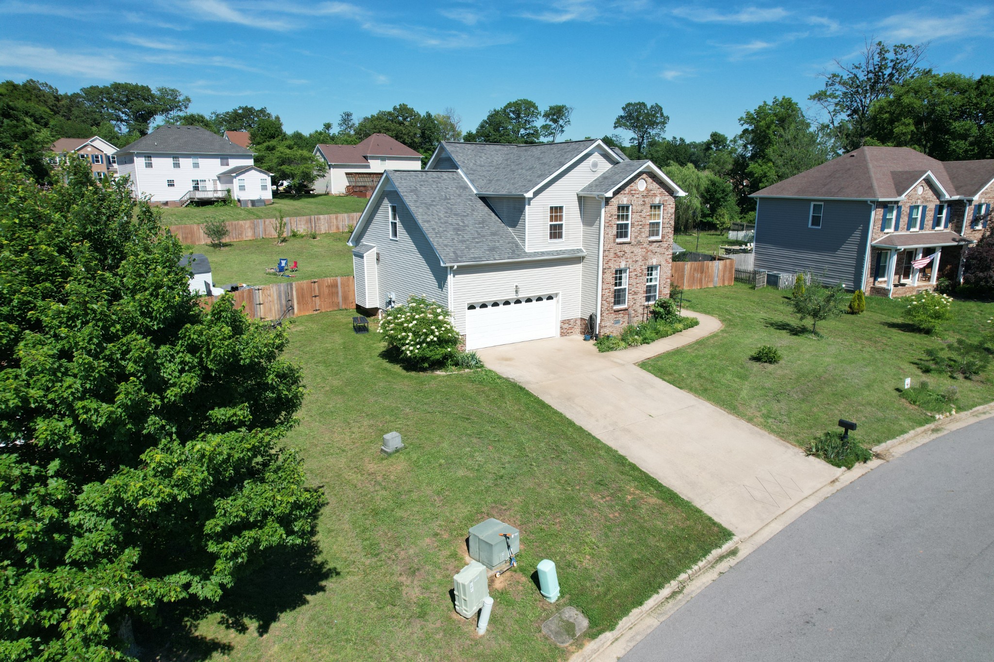 734 Cedar Grove Ct - Photo 2