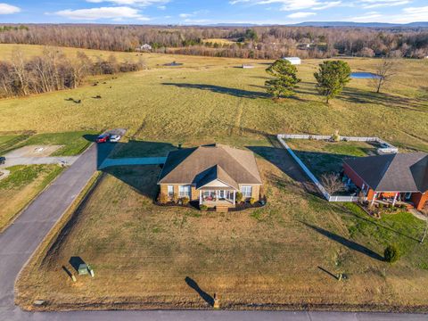 3 Weatherby Dr Fayetteville TN 37334