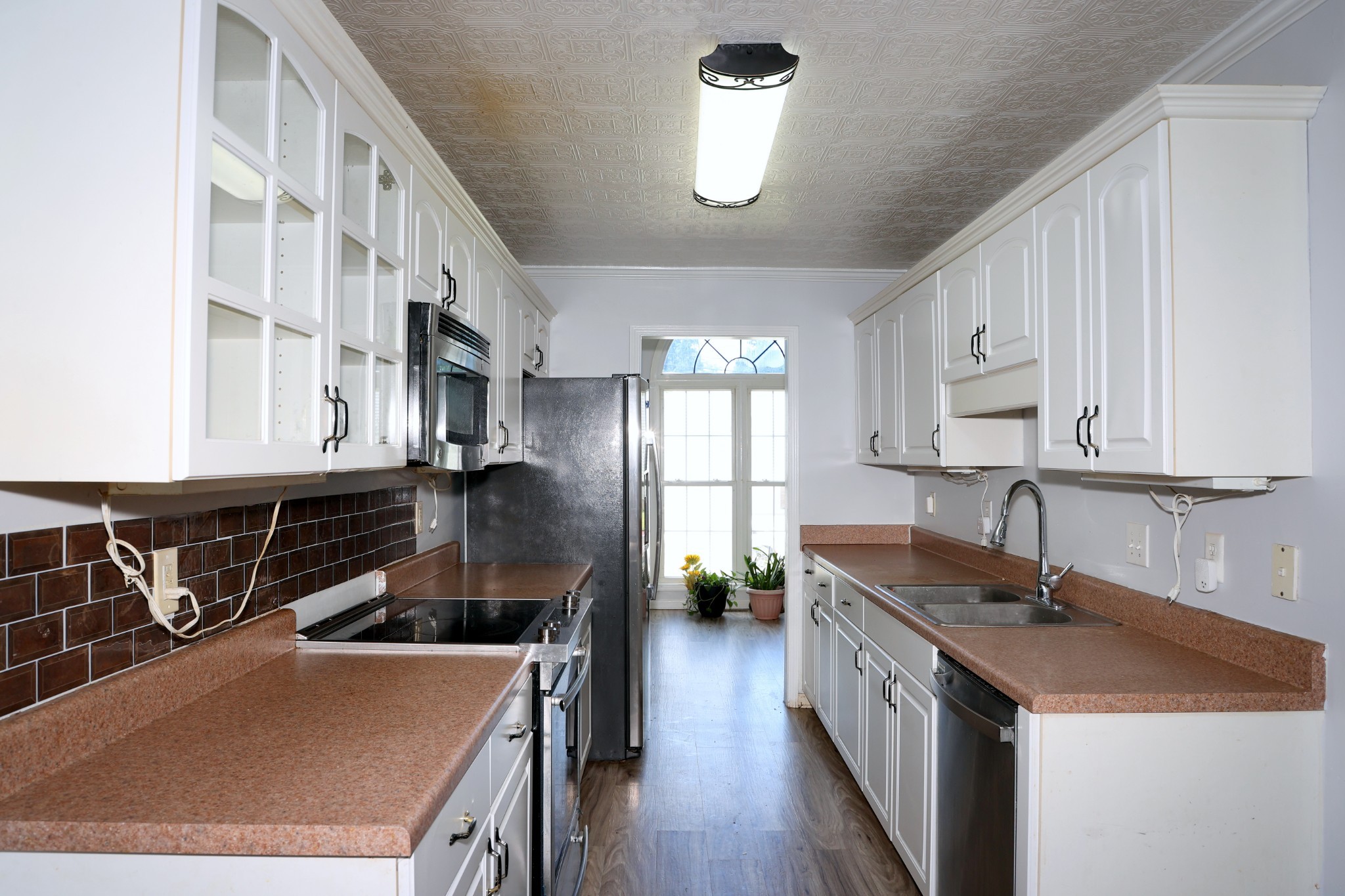 1576 Barrywood Cir W