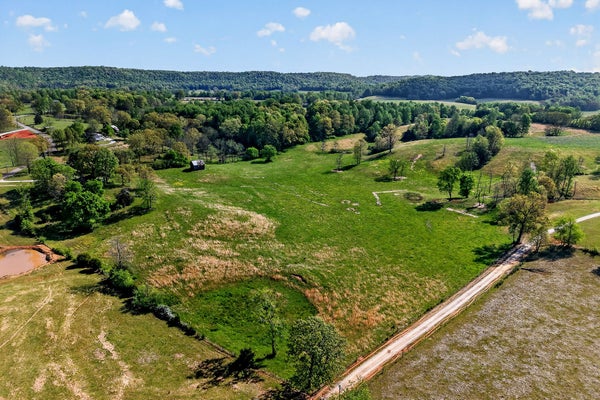 515 JERICHO RD, QUEBECK, TN 38579 - Image 508ef80fc071248c9c7bbdb1dad8d5cf/727950977