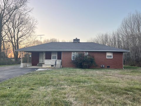 4415 Highway 43 Ethridge TN 38456