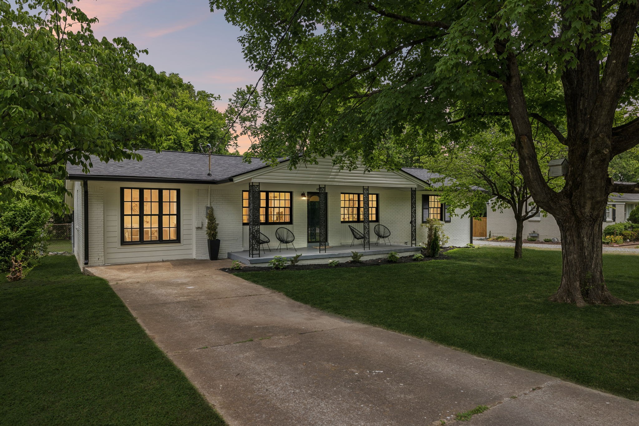 422 Figuers Dr