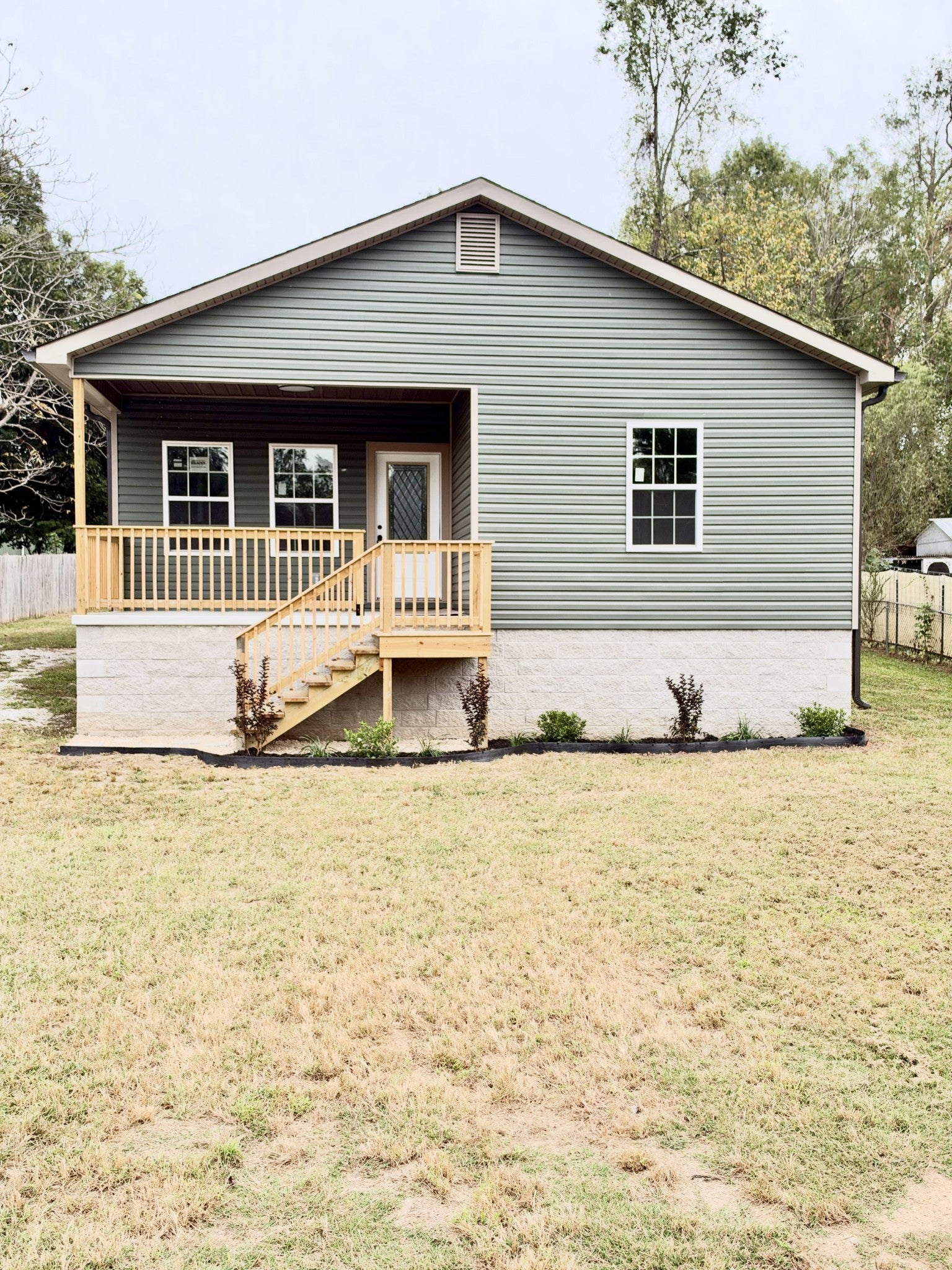 406 Winding Way