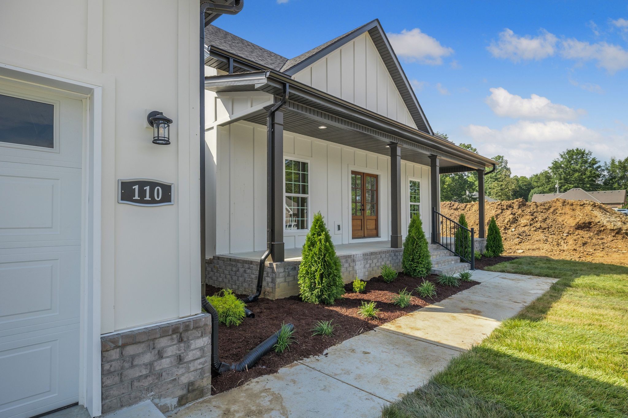 110 Stonebrook Dr