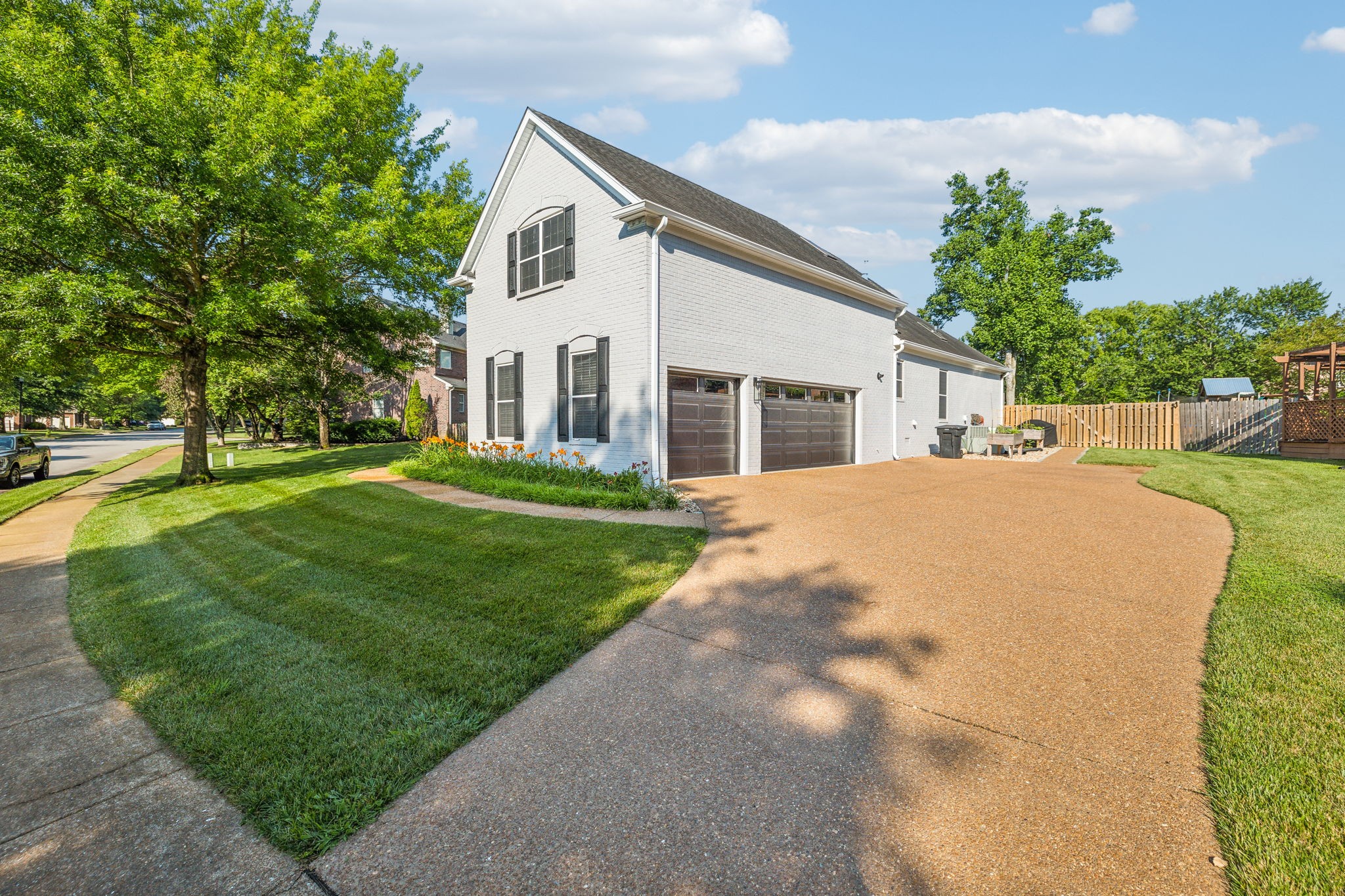 213 Stillcreek Dr