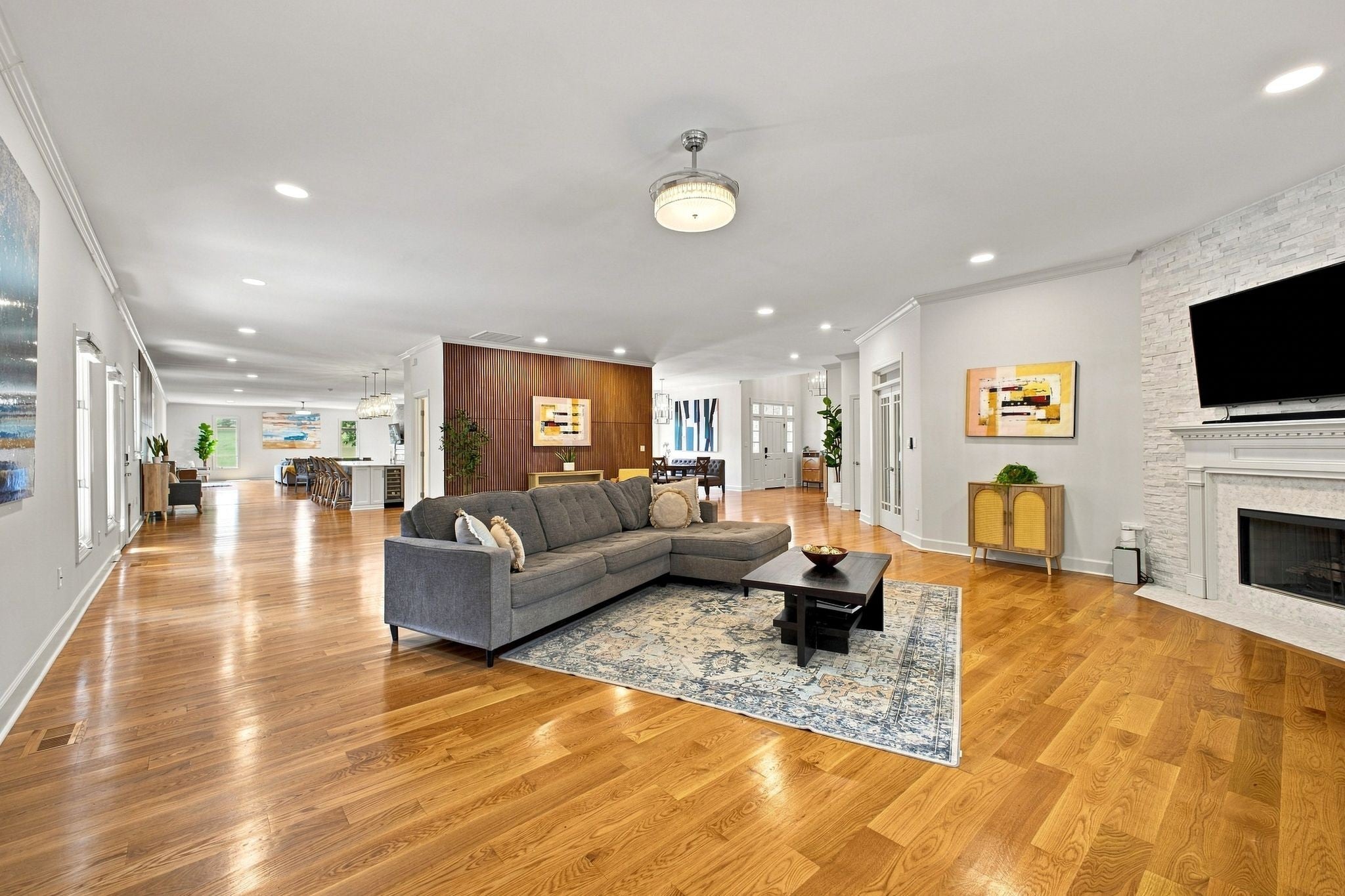 714 Hillwood Blvd