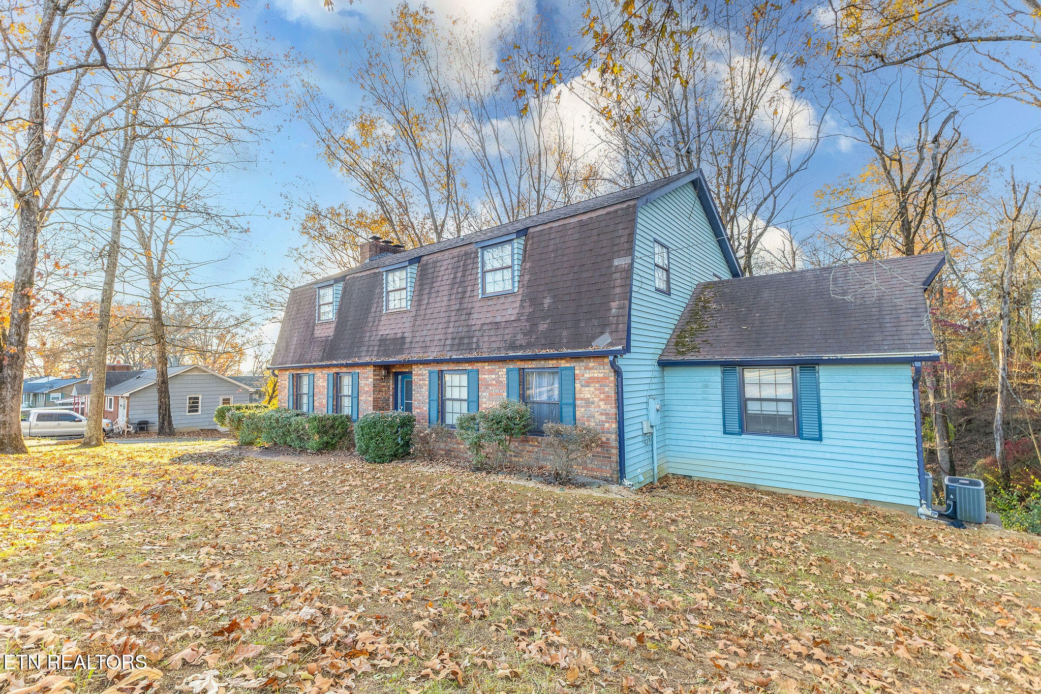 613 Patton Ferry Rd