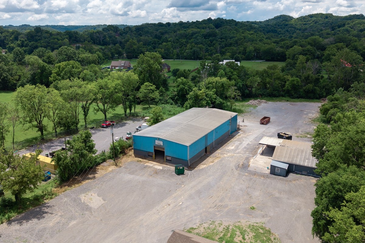 870 Springfield Hwy