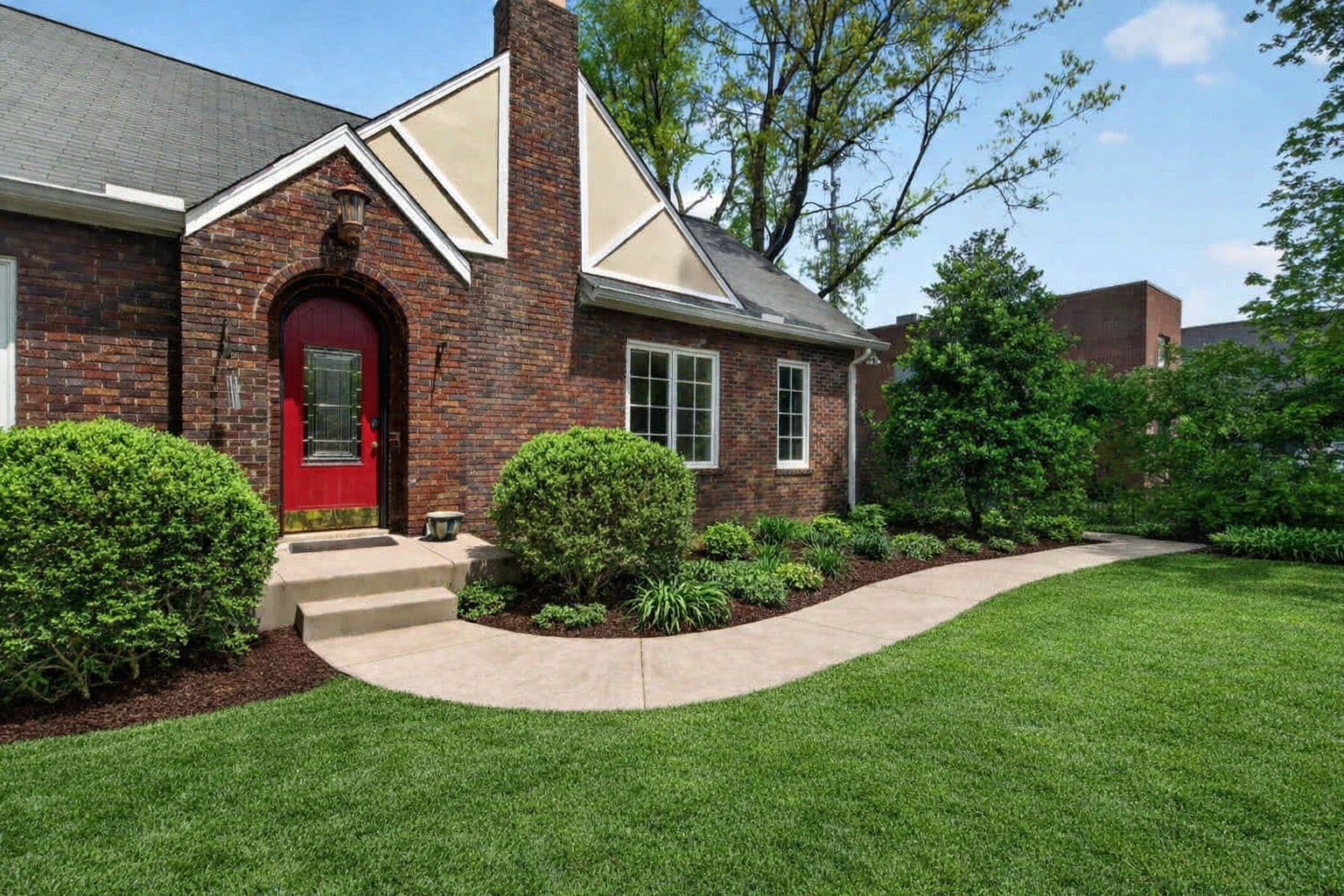 2110 Westwood Ave, Nashville TN 37212 4-bed home, photo 2 of 58