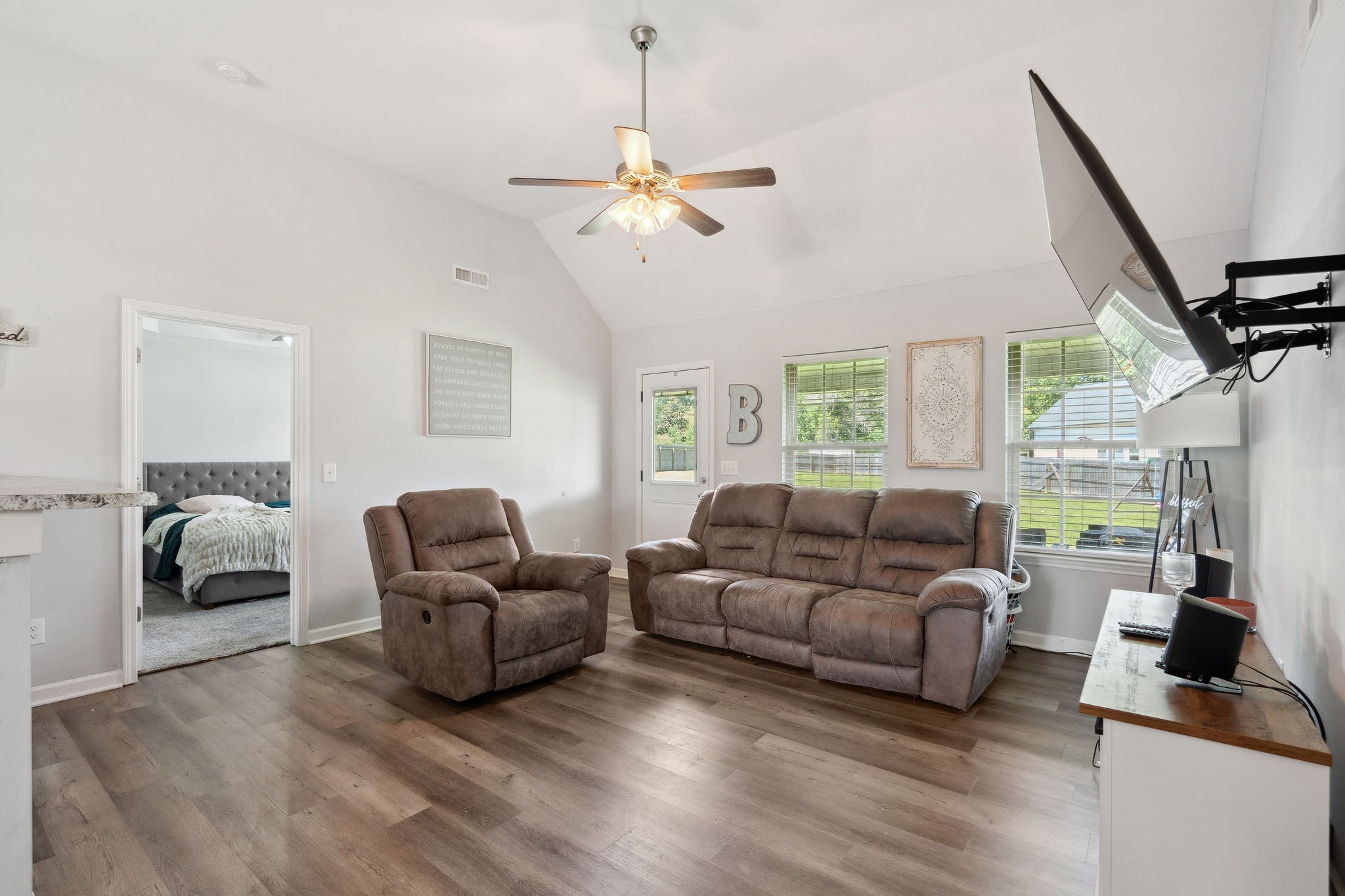 107 Grace Ct