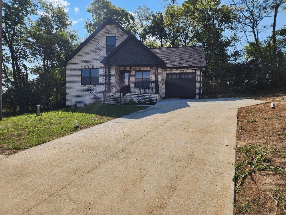 Photo 1 of 26 — 215 Scenic Ln, Hartsville, TN 37074