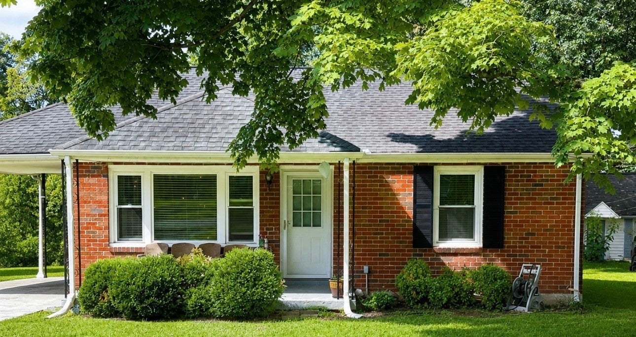 2-bed home for sale in Old Hickory, TN 37138, 120 Becker Ave 120 Becker Ave, Old Hickory TN 37138 2-bed home, photo 1 of 4