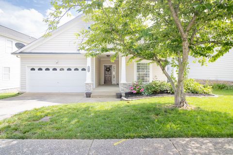 1960 Deep Woods Trl Nashville TN 37214