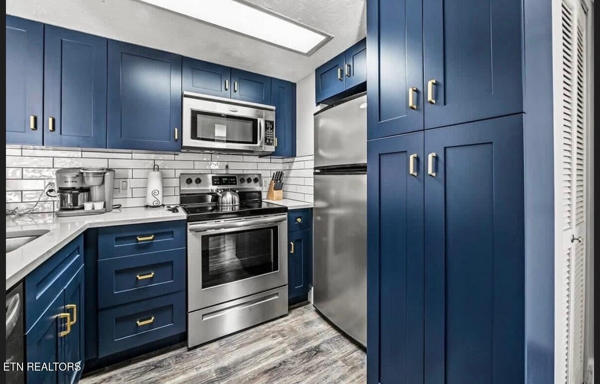 3710 Weber Rd 105C