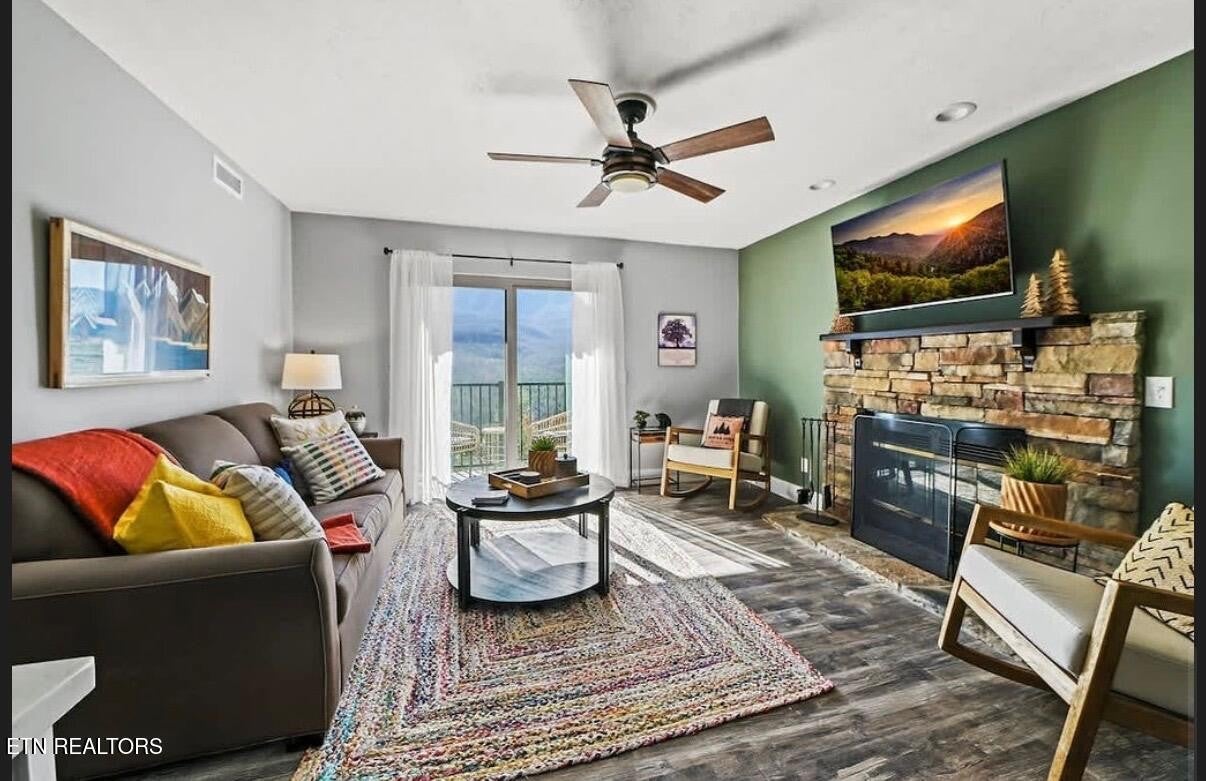 3710 Weber Rd 105C