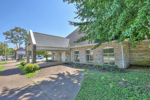 228 S Military Ave Lawrenceburg TN 38464