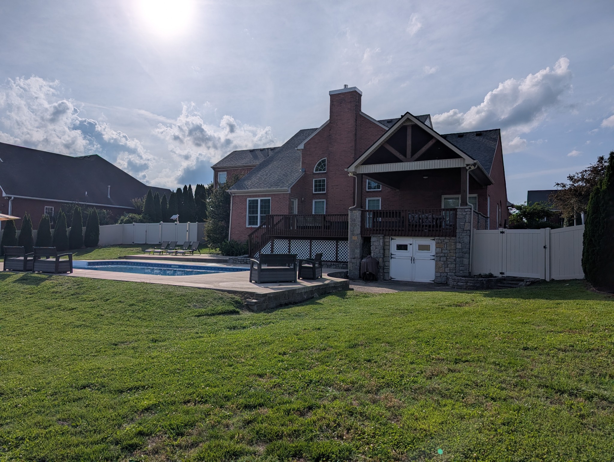 2010 Brunswick Dr