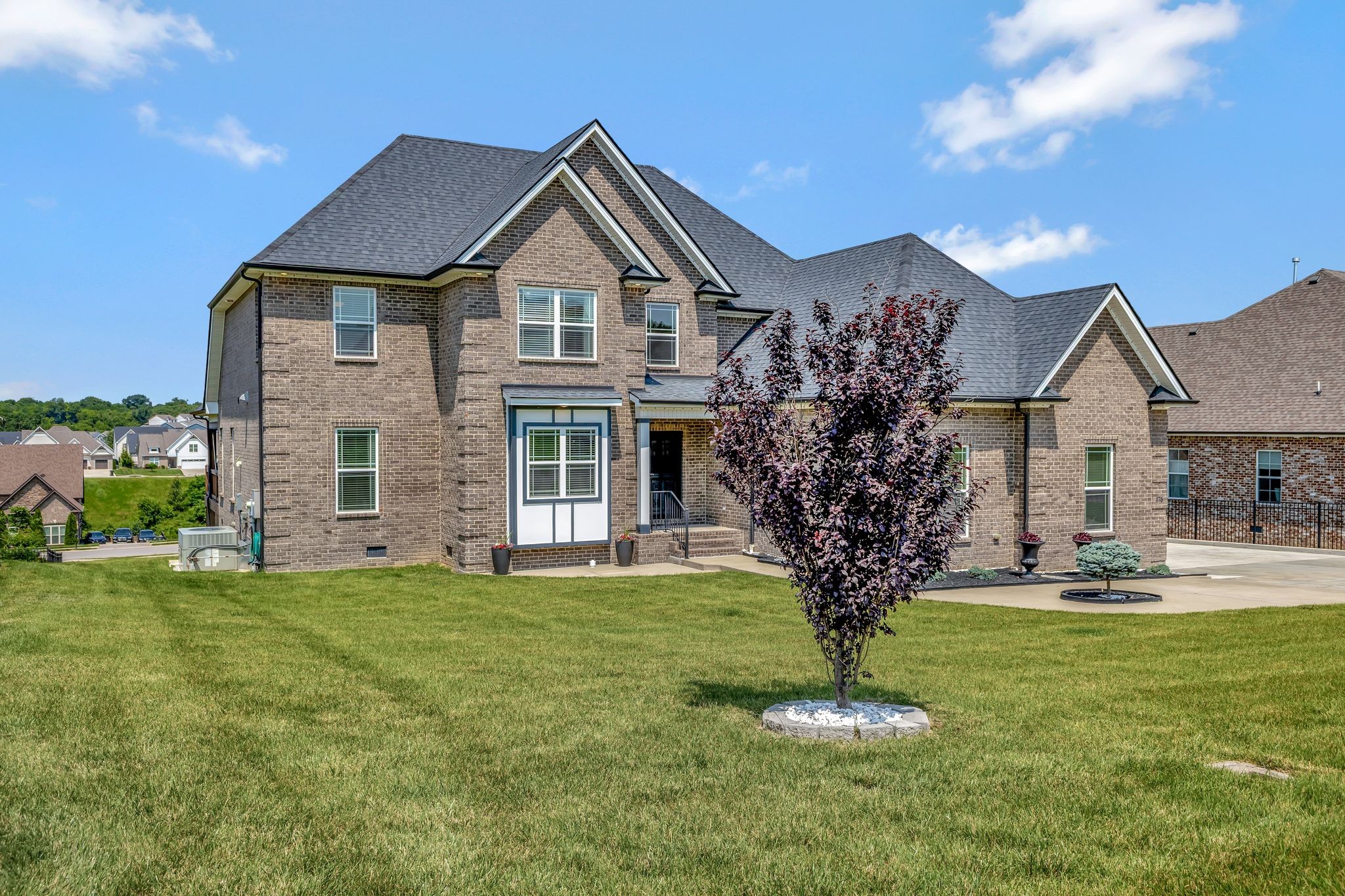 175 Dobson Knob Trl