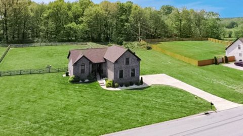 1044 Luton Way White House TN 37188