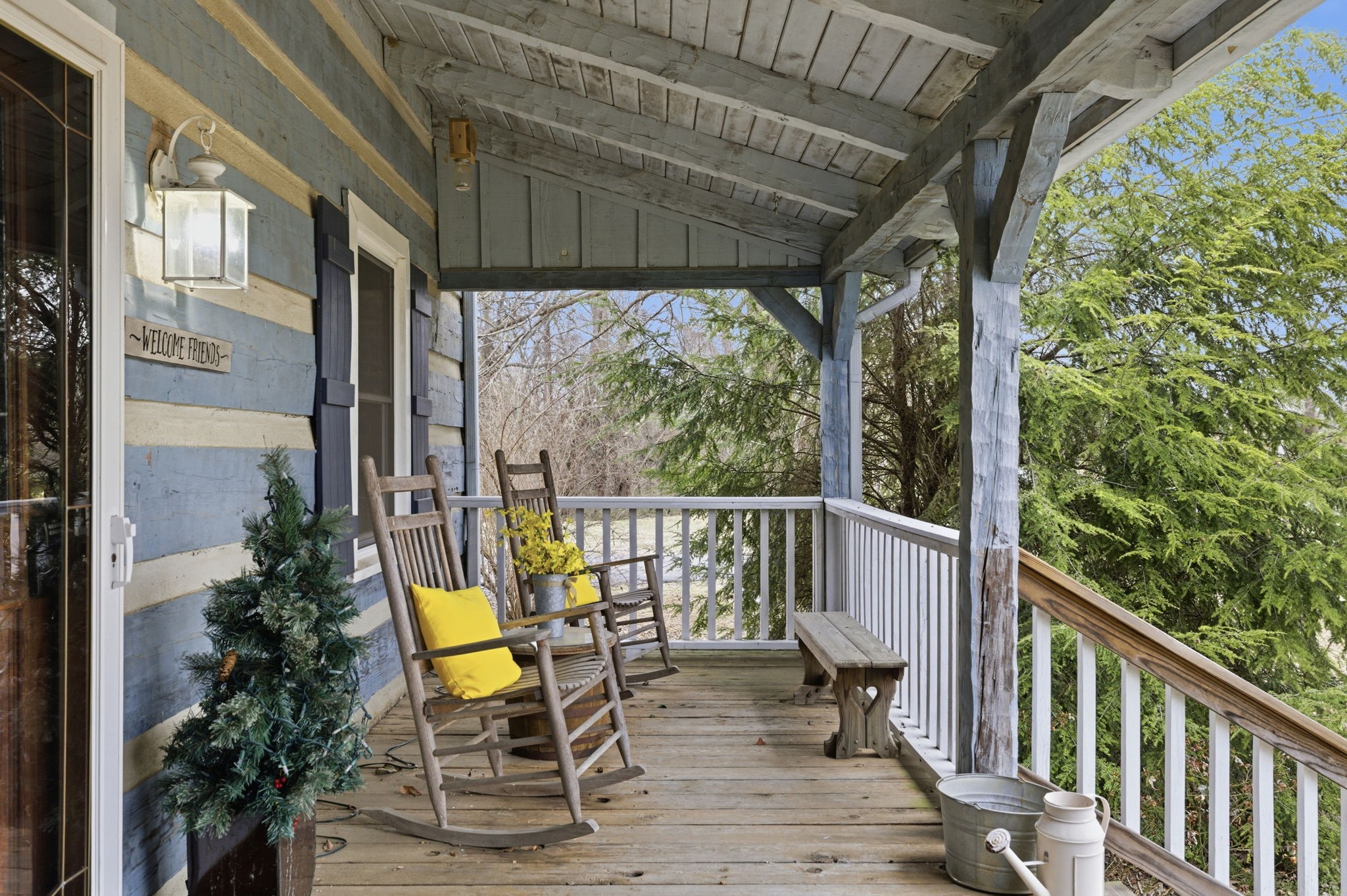 2924 Western Hills Dr