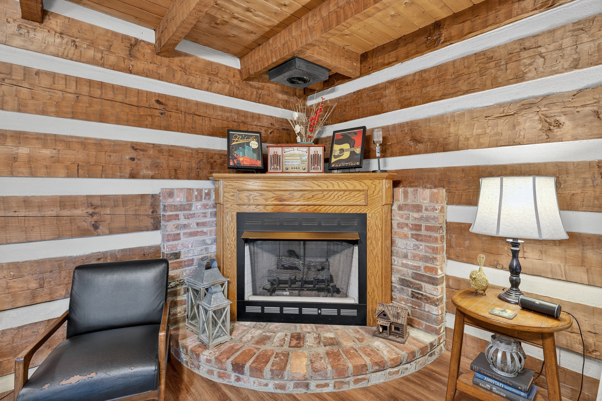 2924 Western Hills Dr