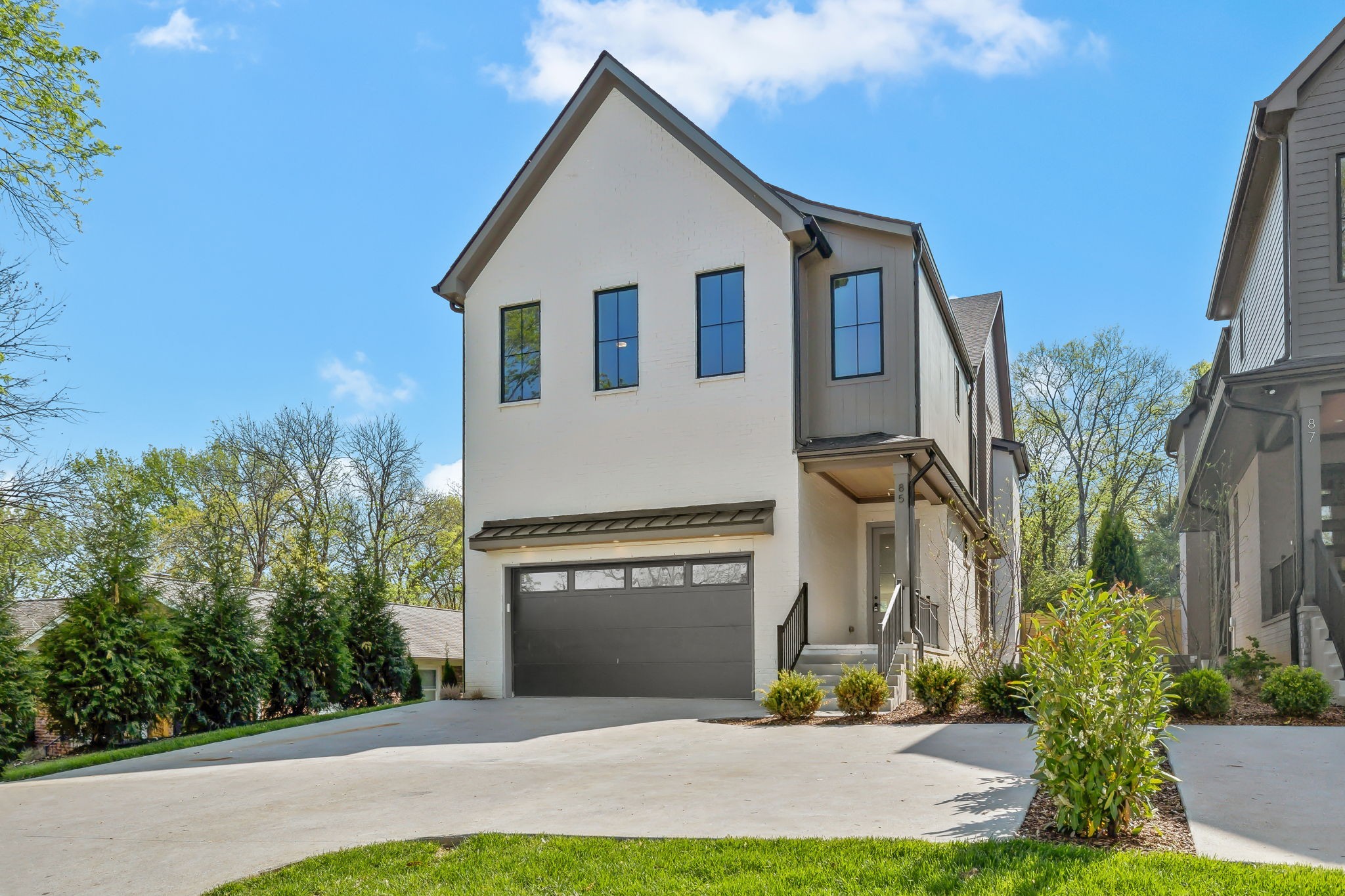 85 Brookwood Ter