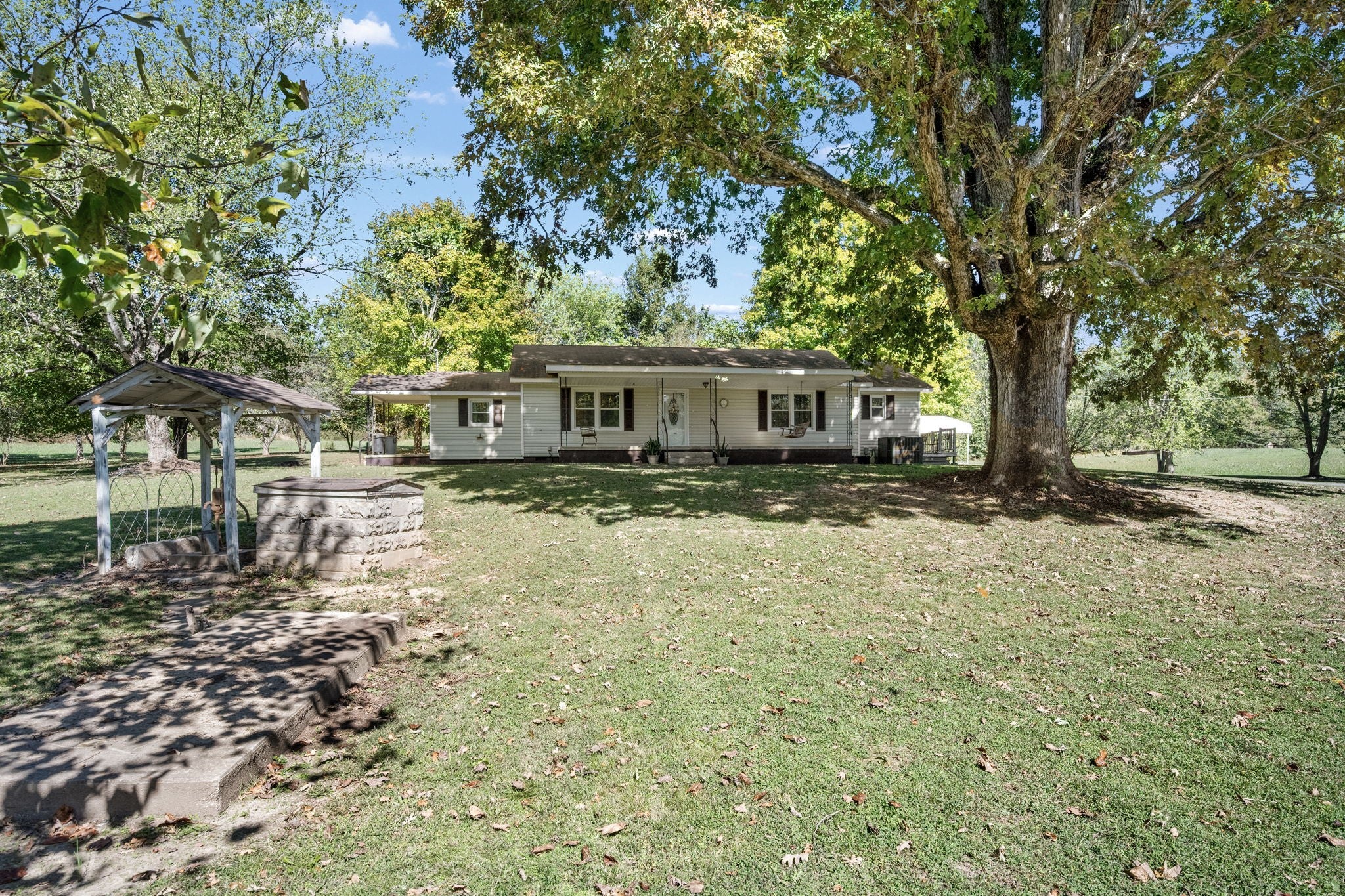 44 CRYSTAL SPRINGS RD