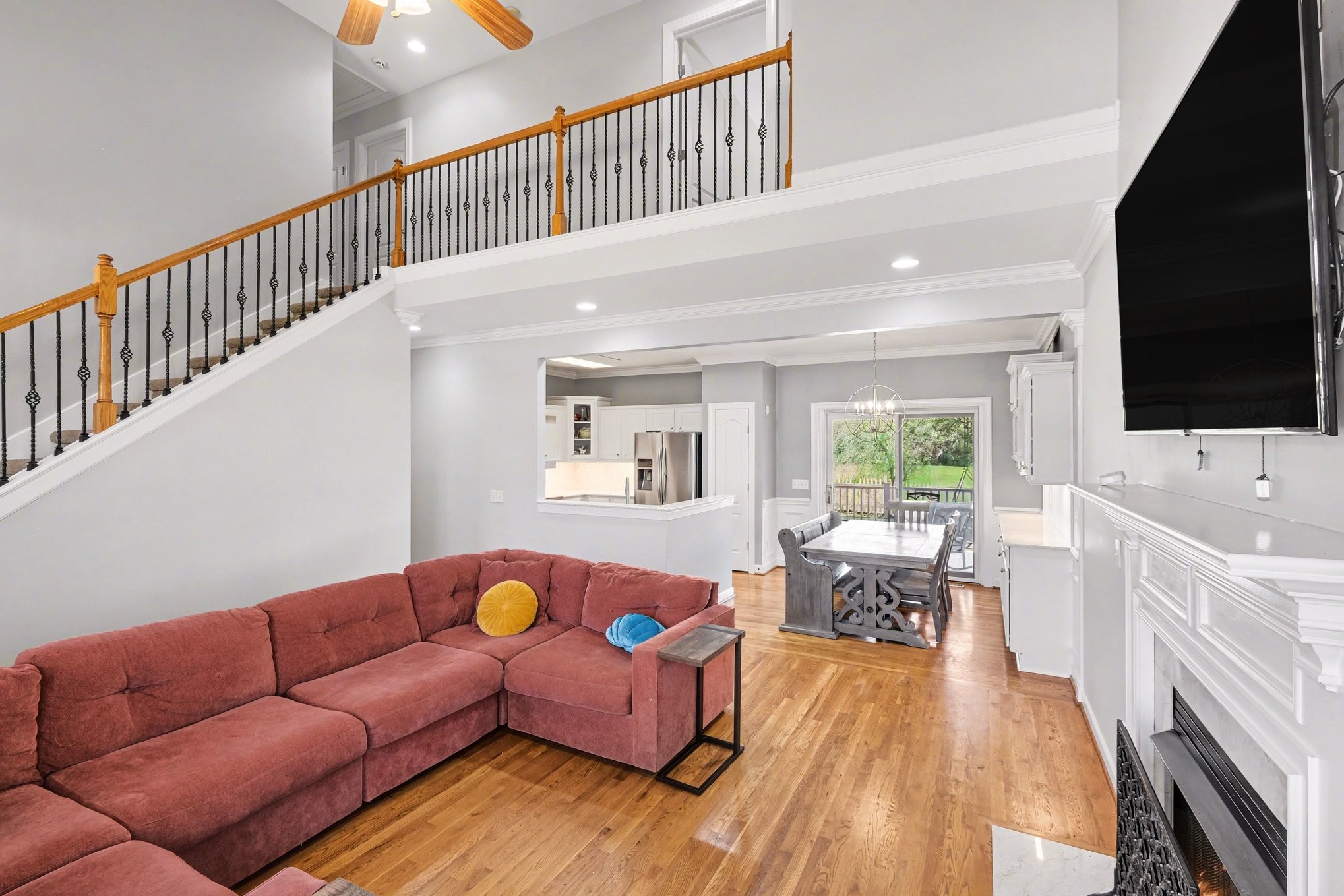 1012 Stonehollow Way