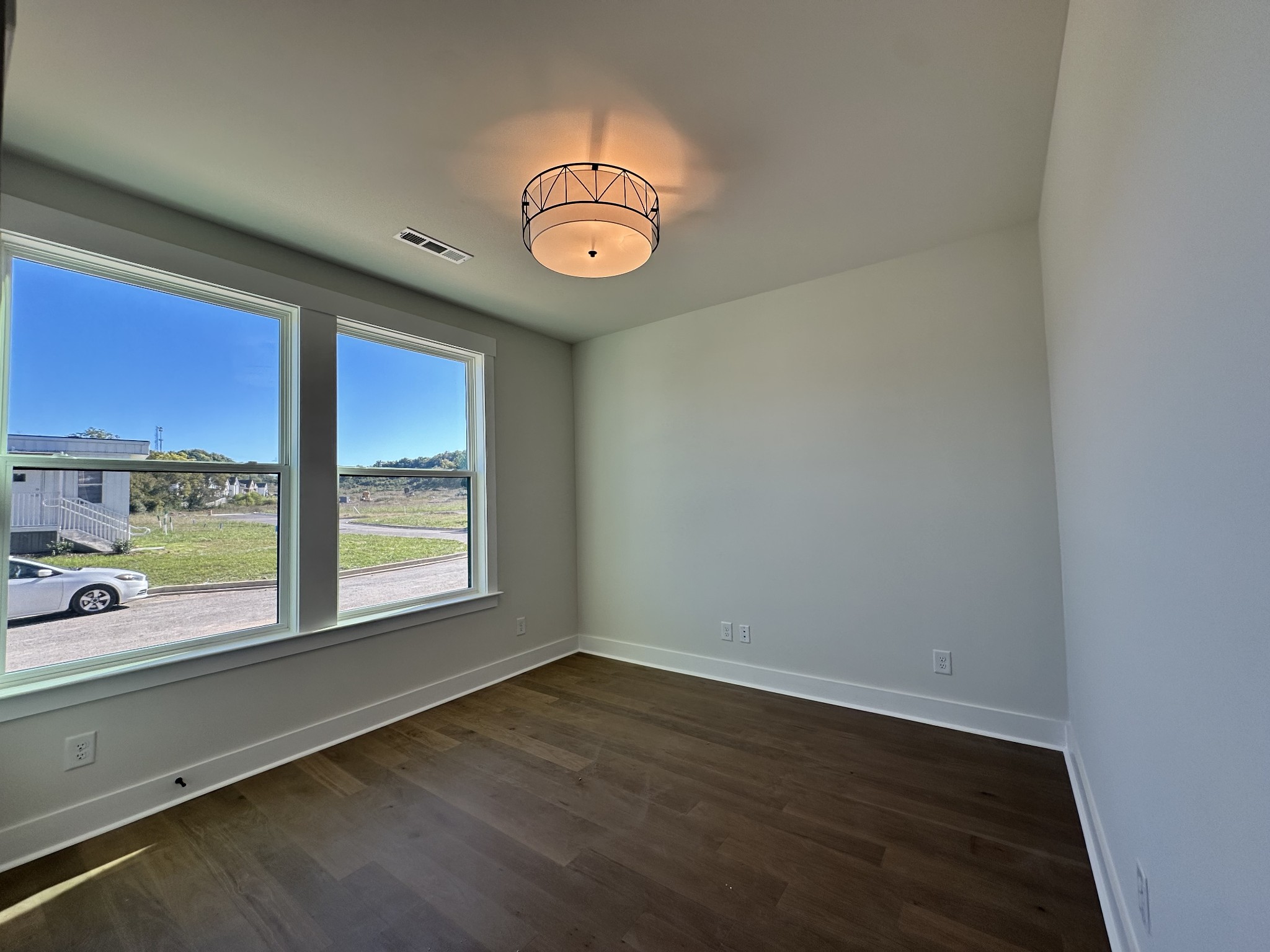 2060 Conductor Ln