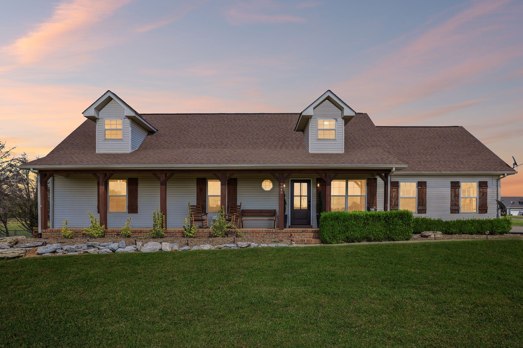 9949 Midland Rd
