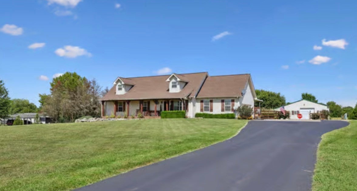 9949 Midland Rd