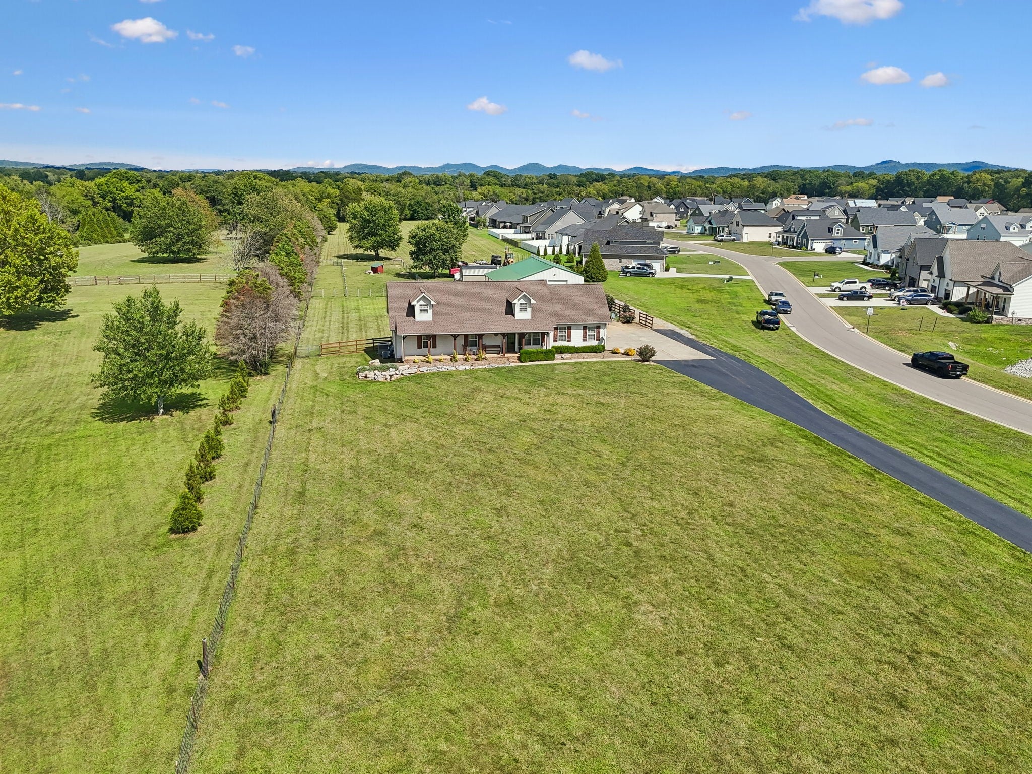 9949 Midland Rd