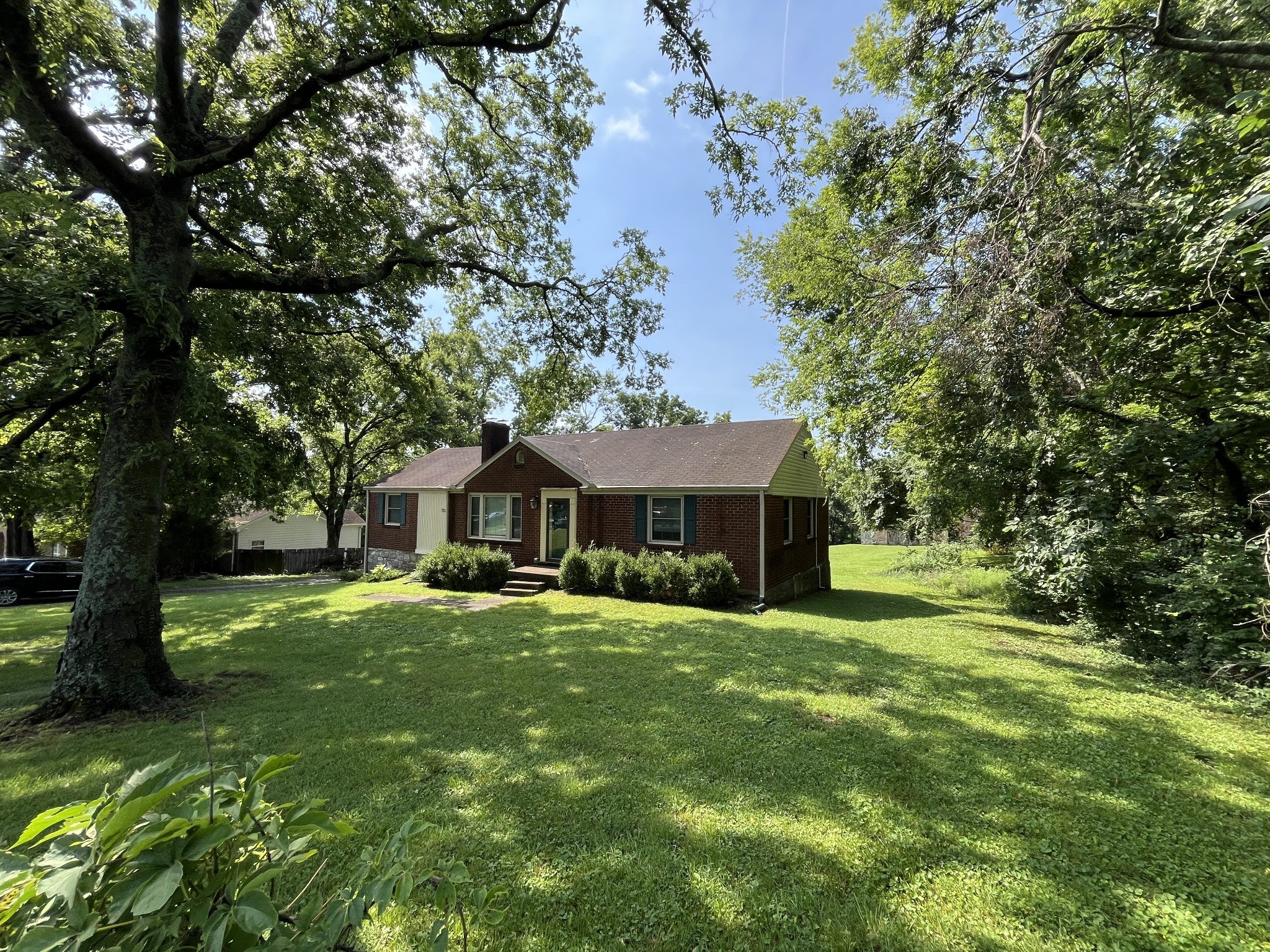 Photo 1 of 17 — 721 W Old Hickory Blvd N, Madison, TN 37115