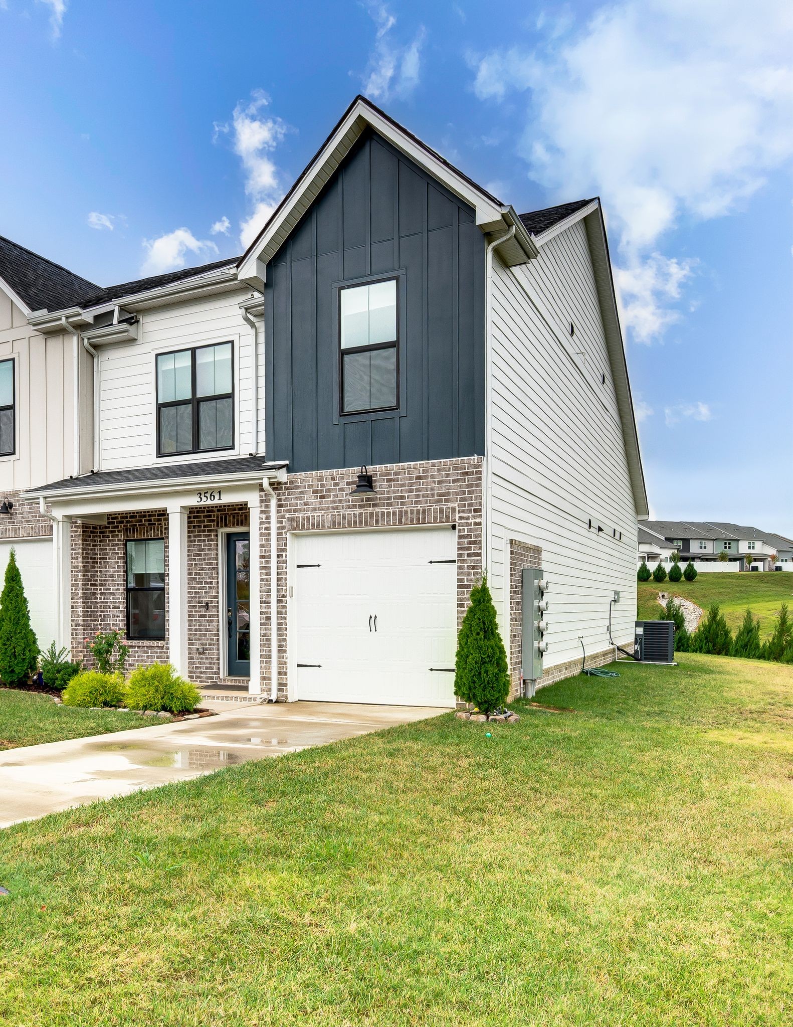 3561 Burgate Trl