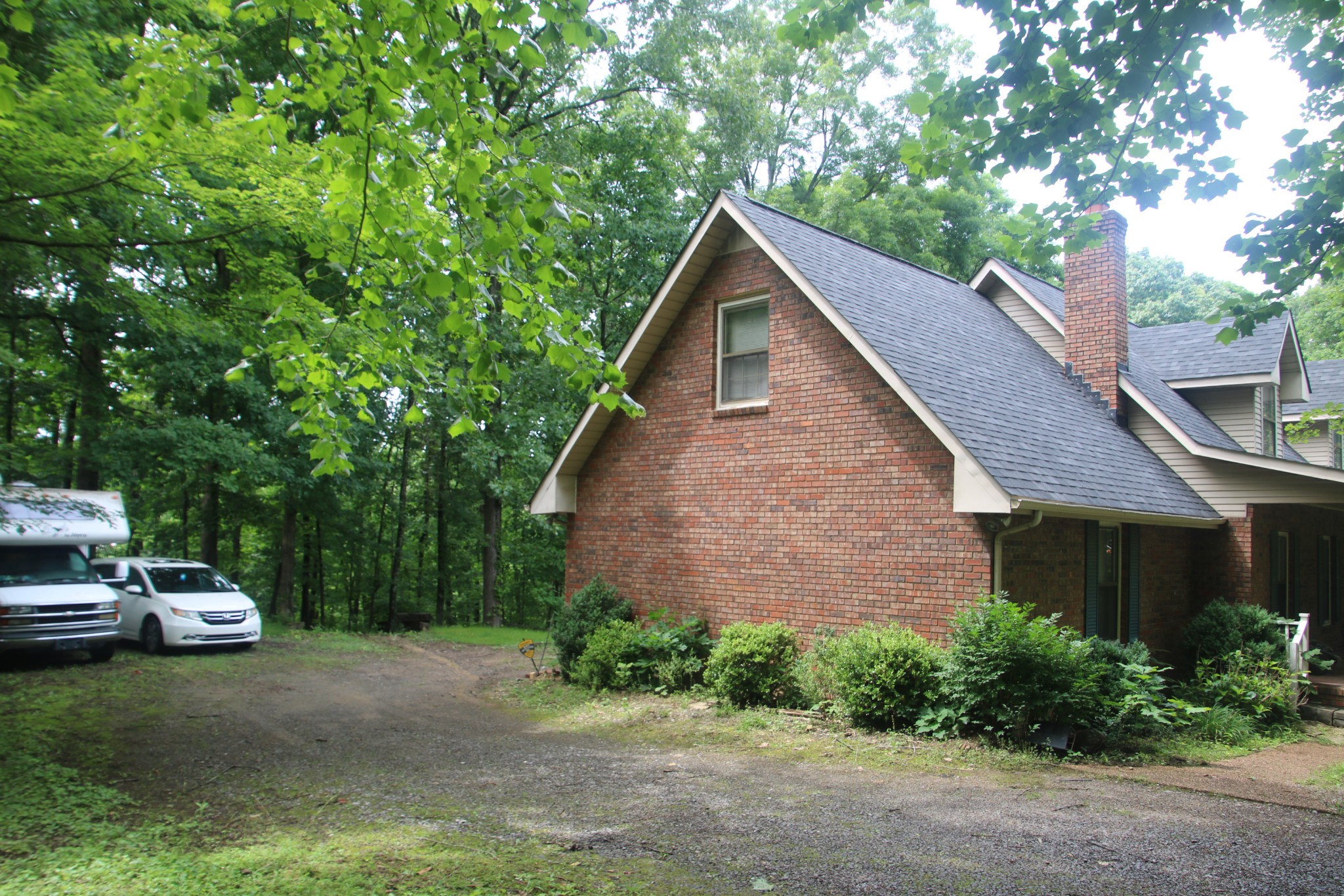 2544 Barwood Dr