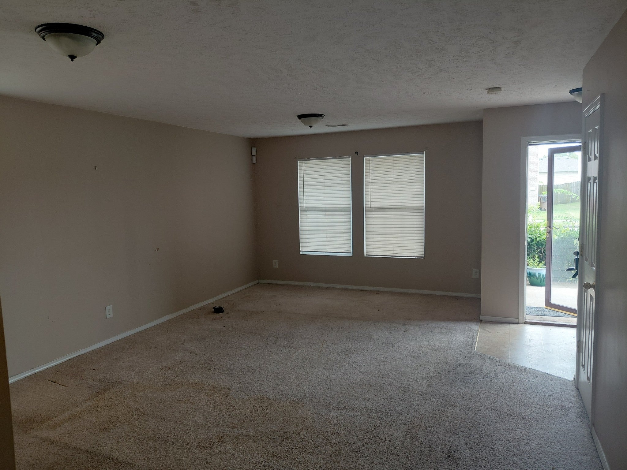 3208 Woodpoint Dr