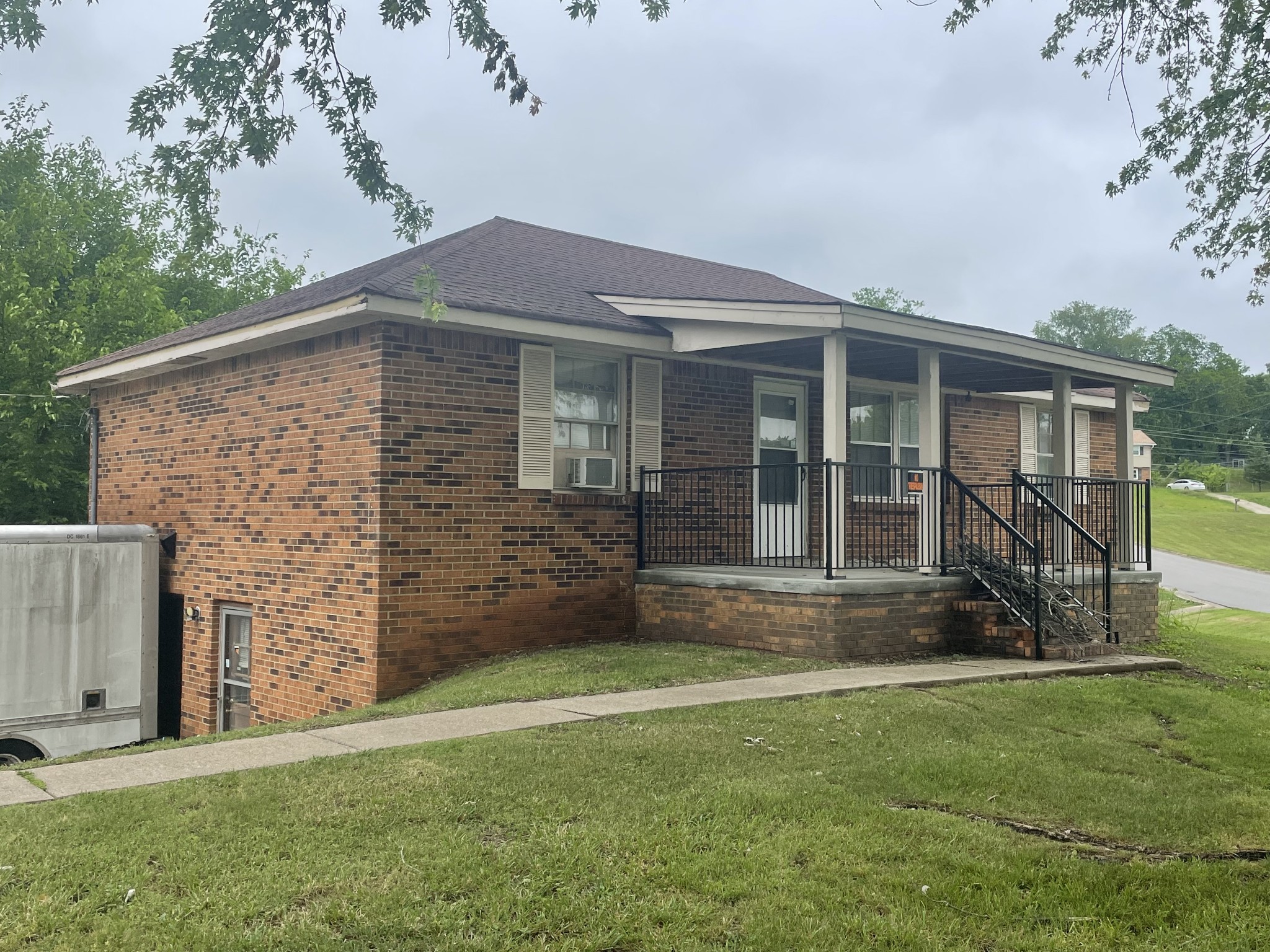 239 Raintree Dr