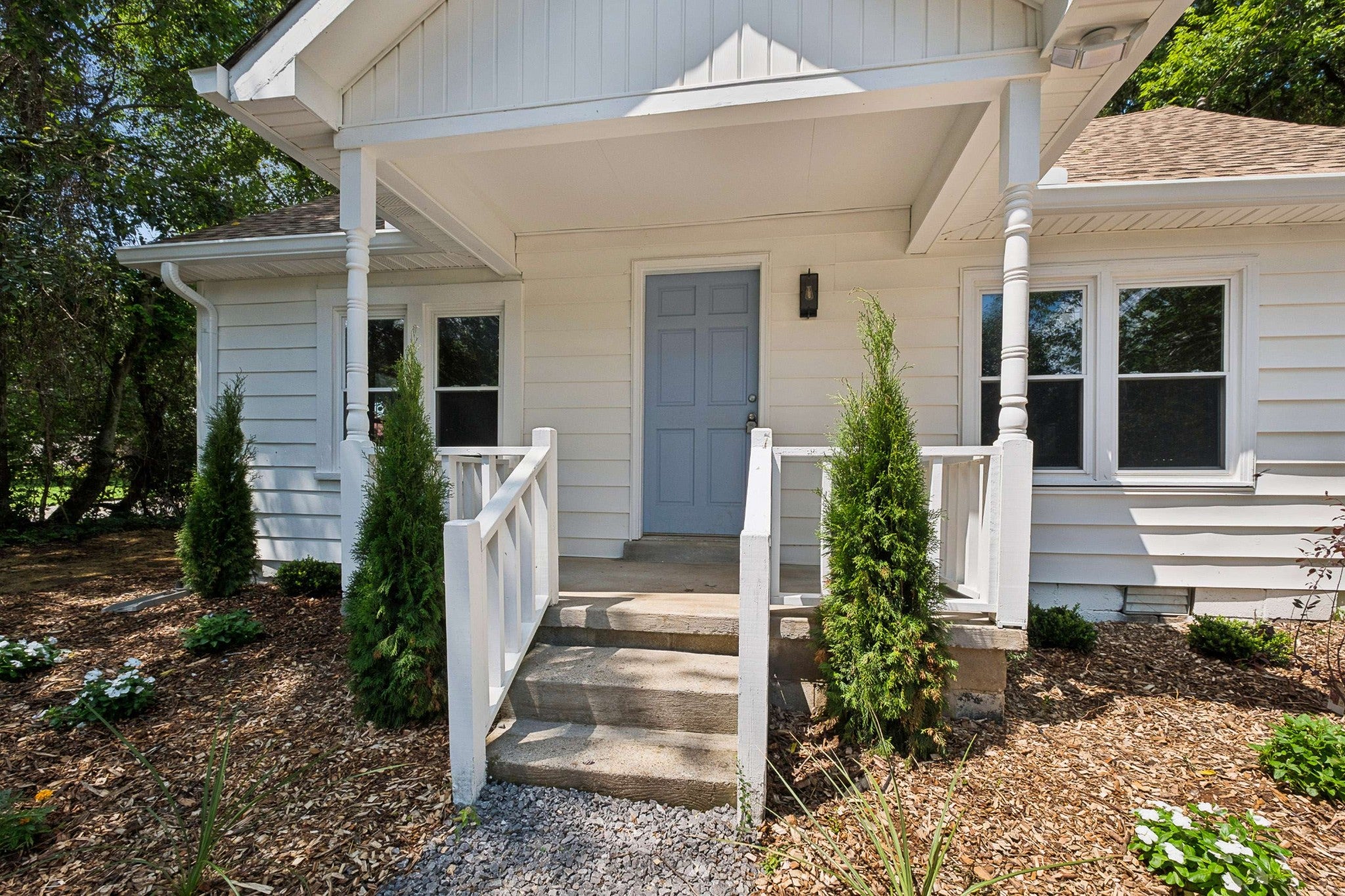 3701 Travis Ct