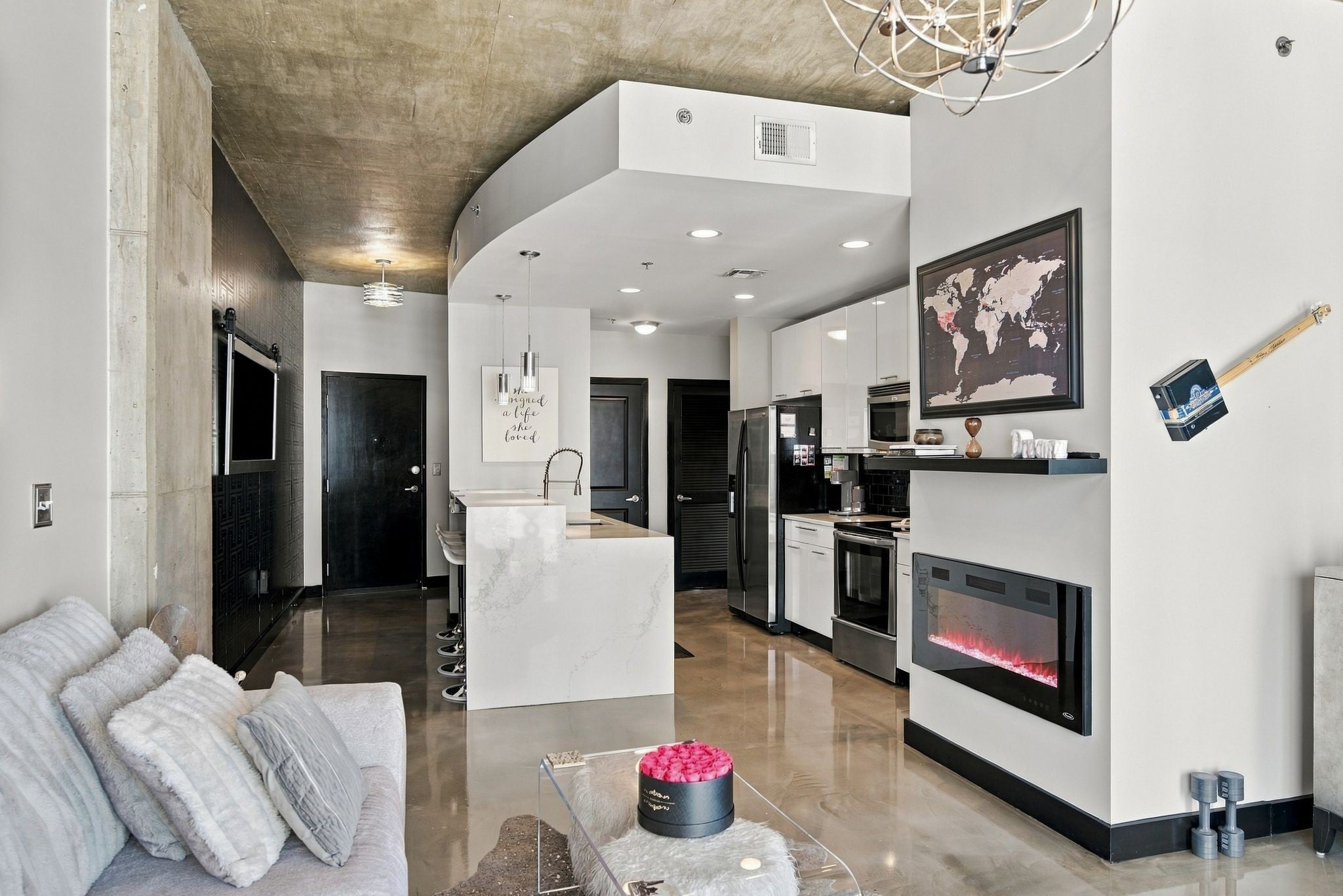 301 Demonbreun St 1413
